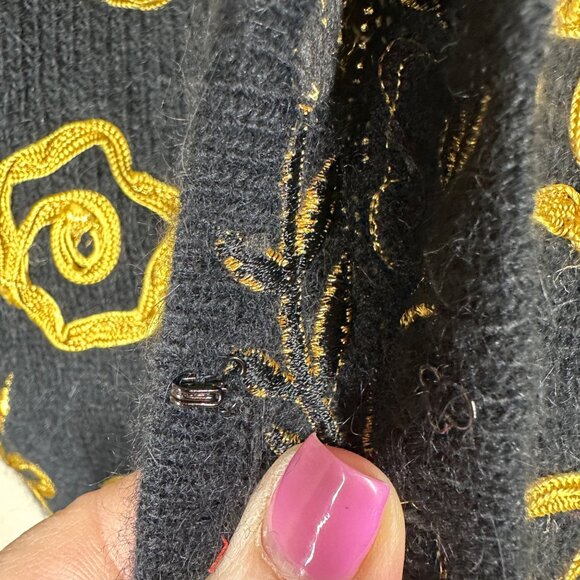 VTG Cache Embroidered Floral Knit Cardigan Womens Size L Wool Angora Old Money - Picture 5 of 8